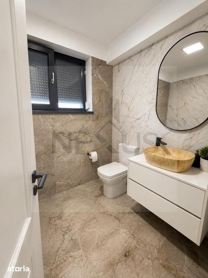Casă cu 4 camere cu Teren 382 Mp în Central