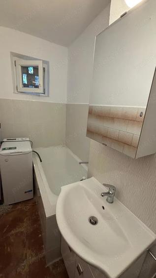 Apartament cu 2 camere nedecomandat în Girocului