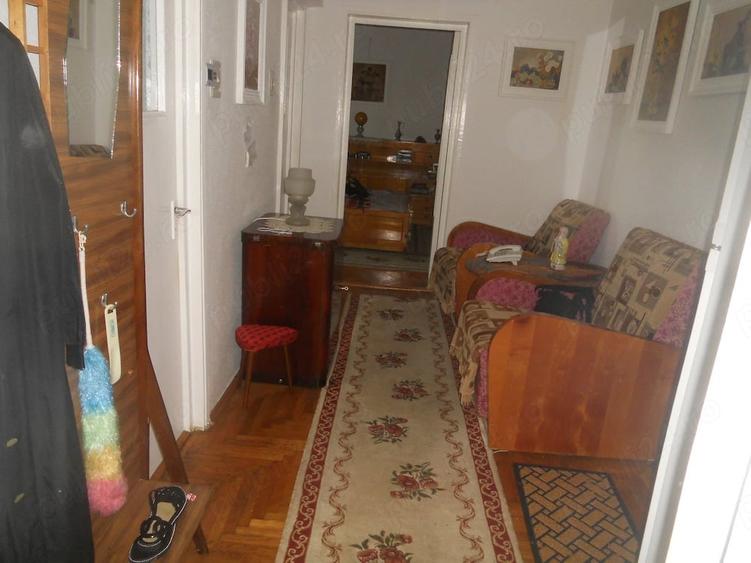 Apartament cu 2 camere decomandat în Mărăței