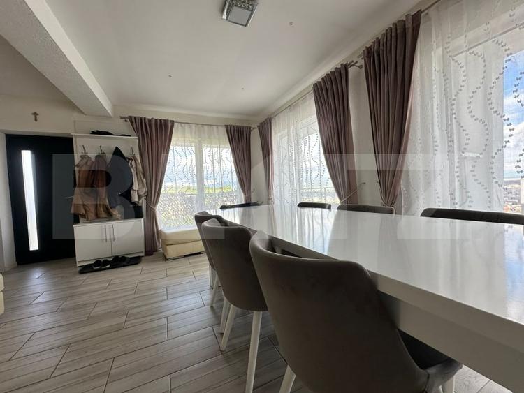 Casă individuală cu 4 camere cu Canalizare în Vulcan