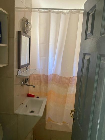 Apartament cu 2 camere decomandat în Dâmbu Pietros