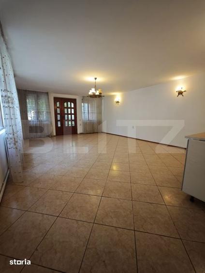 Casă cu 6 camere cu Teren 490 Mp în Bartolomeu