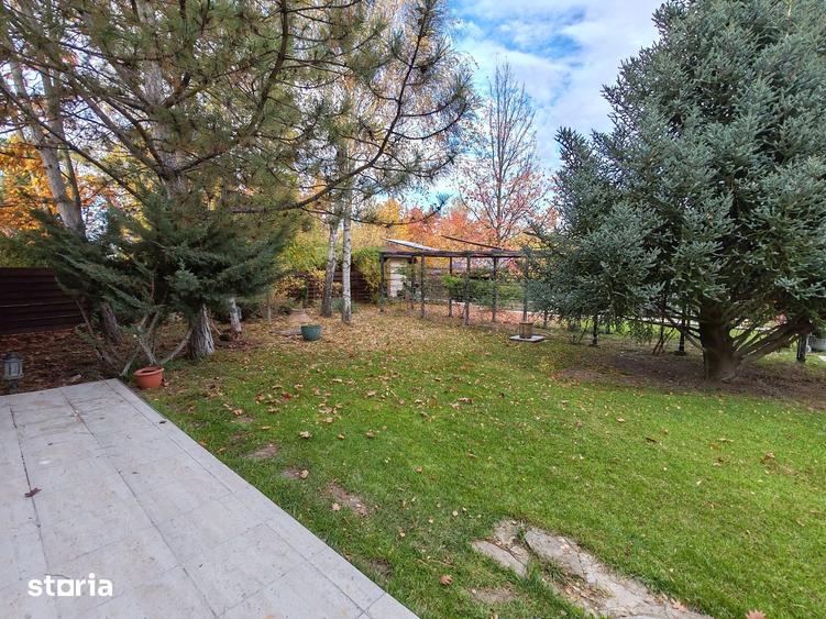 Casă cu 6 camere cu Teren 300 Mp în Corbeanca