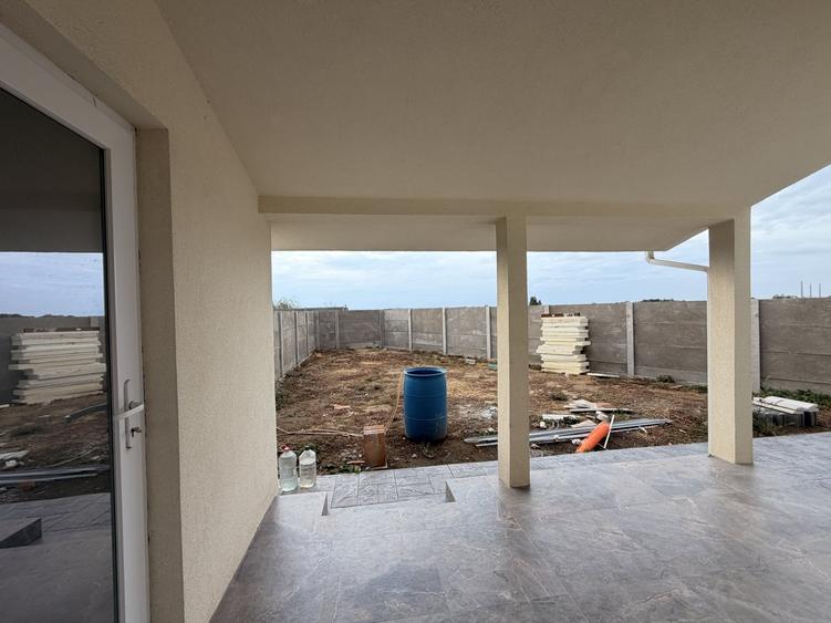 Duplex cu 3 camere cu Teren 463 Mp în Șag