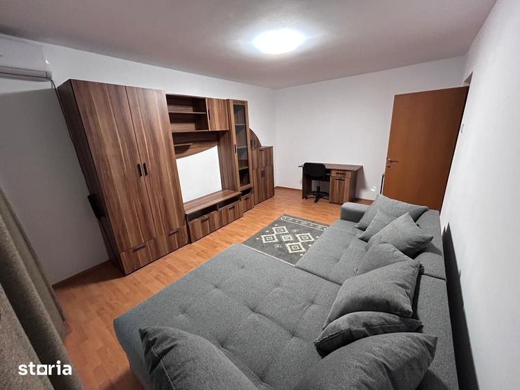Apartament cu 2 camere decomandat în Berceni