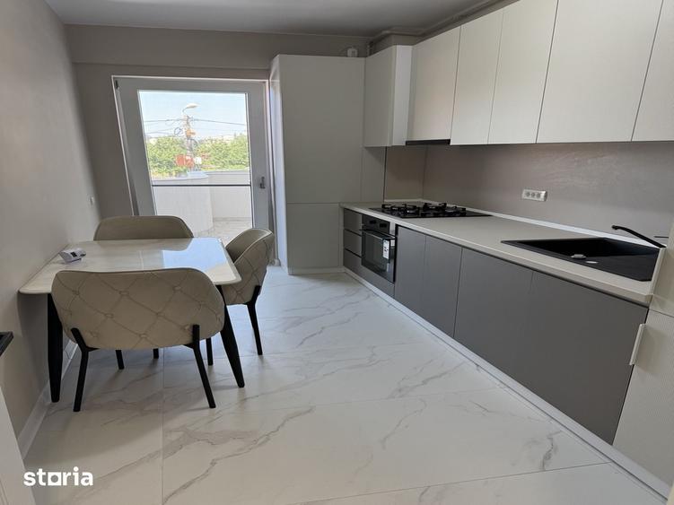 Apartament cu 2 camere decomandat în Palazu Mare
