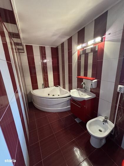 Casă cu 4 camere cu Teren 450 Mp în Vadu Pașii