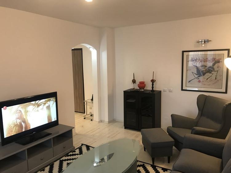 Apartament cu 2 camere decomandat, mobilat în Aviației — fotografia 1