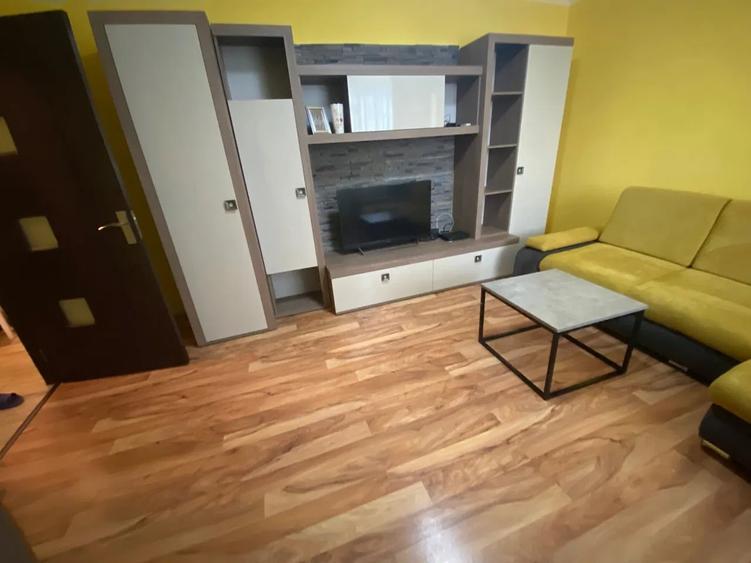 Apartament cu 2 camere decomandat în Dristor