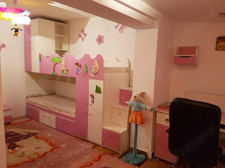 Apartament cu 3 camere decomandat în Lipovei