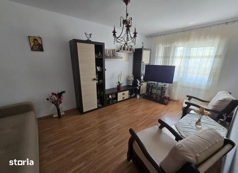 Apartament 3 camere Targu Cucu , 65 metri, etaj 4 Cod:161010 - 3