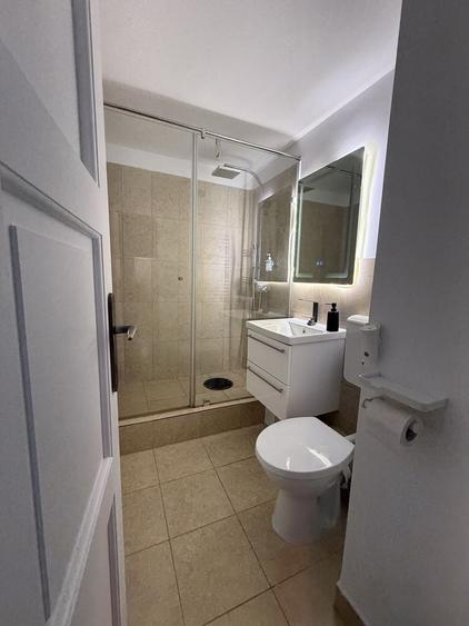 Apartament cu 2 camere semidecomandat în Rogerius