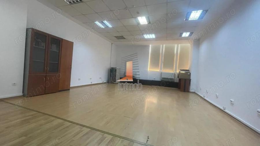 Spațiu comercial, de 80 mp, în Vatra Luminoasă