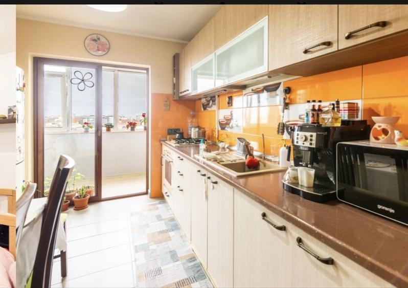 Apartament cu 2 camere decomandat în Exterior Vest