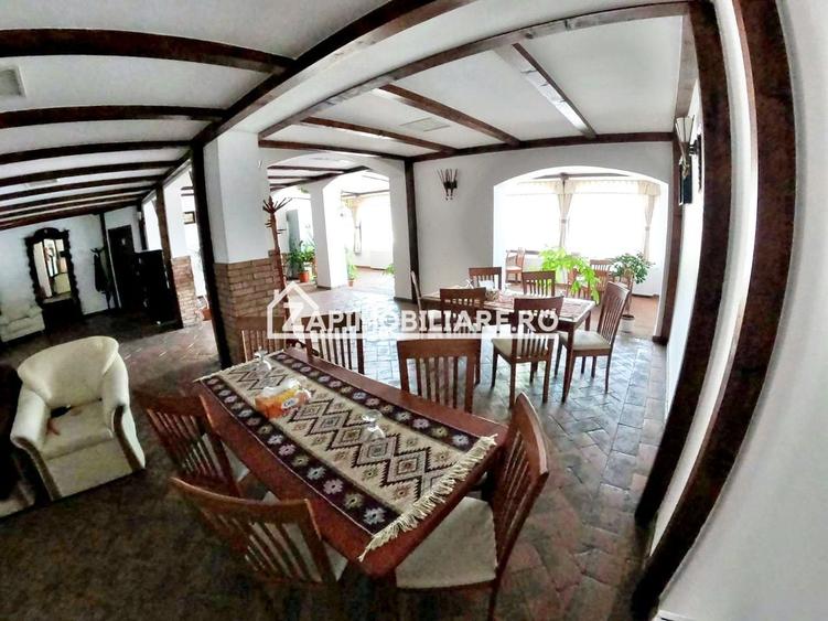 Spațiu comercial, de 230 mp, în Periferie