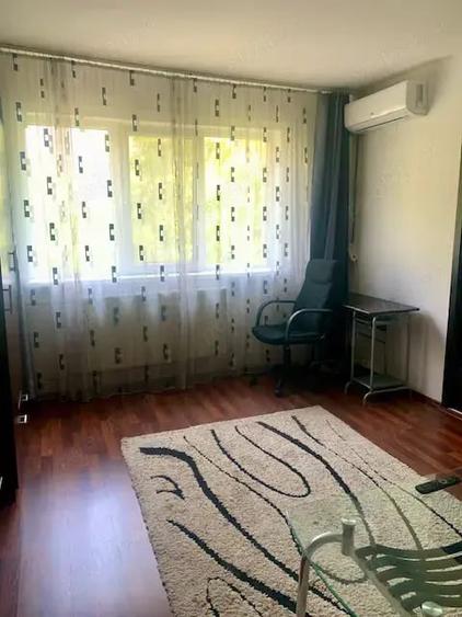 Apartament cu 2 camere semidecomandat în Dacia