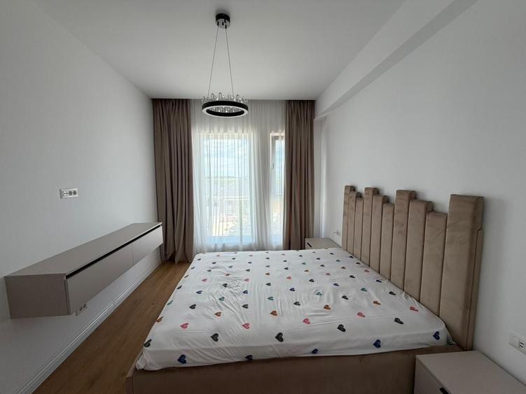 Casă individuală cu 4 camere cu Canalizare în Tunari