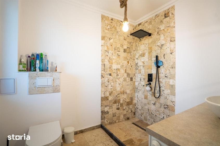 Casă cu 4 camere cu Teren 340 Mp în Paleu