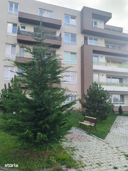Apartament cu 3 camere în Cristian