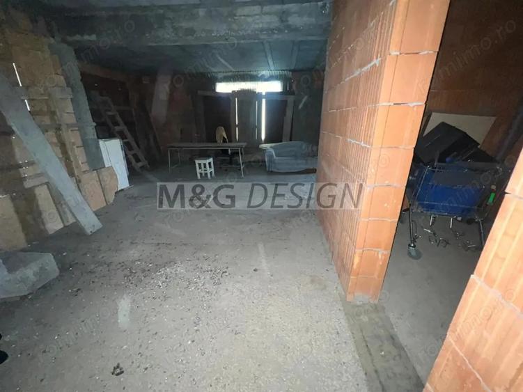 Casă cu 6 camere cu Teren 1325 Mp în Uliuc