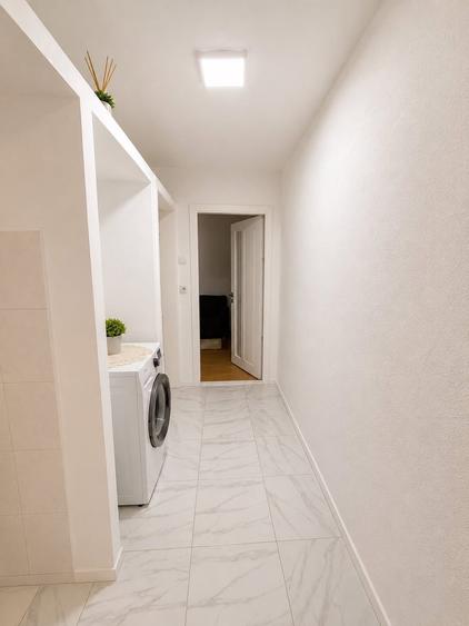 Apartament cu 3 camere semidecomandat, mobilat în Tomis Nord