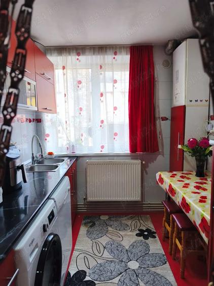 Apartament cu 3 camere decomandat în Ultracentral