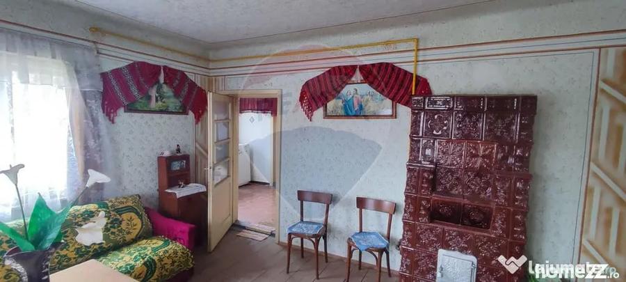 Casă cu 3 camere cu Teren 1361 Mp în Gârdani