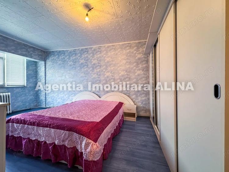 Apartament cu 3 camere decomandat în Astoria