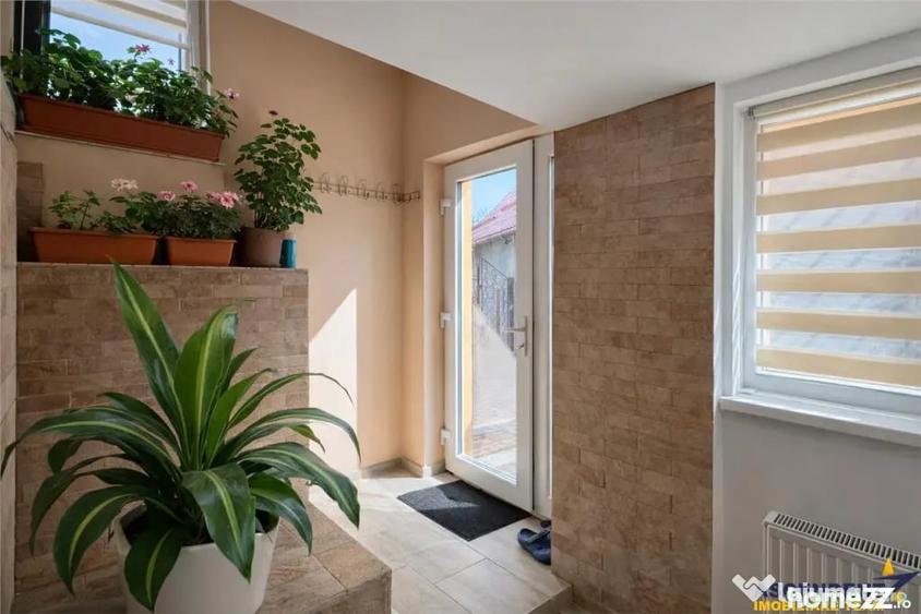 Casă cu 3 camere cu Teren 400 Mp în Brâncovenești
