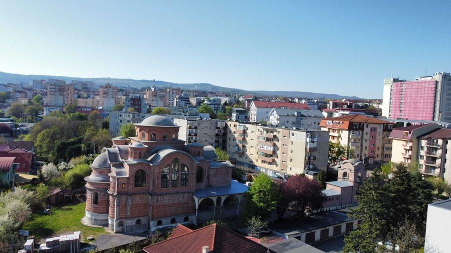 Teren de 1770 mp, în Zorilor