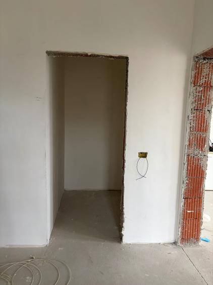 Casă cu 3 camere în Central