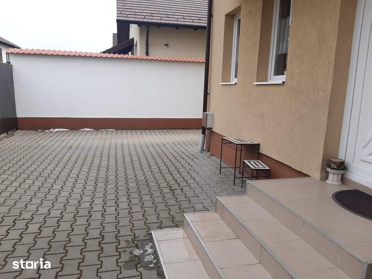 Casă cu 3 camere cu Teren 500 Mp în Șelimbăr