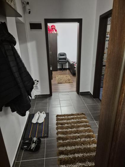 Apartament cu 2 camere decomandat în Titan