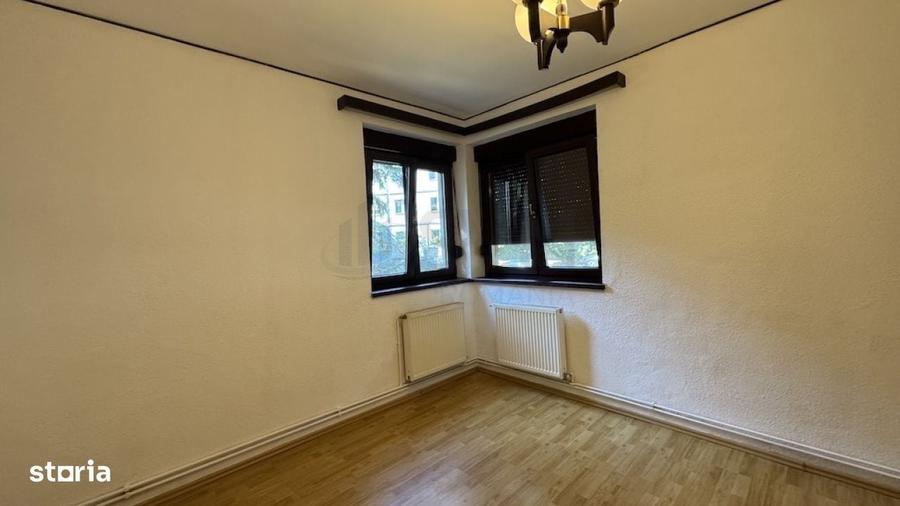 Casă cu 4 camere în Agronomie