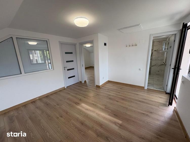 Casă cu 4 camere cu Teren 40 Mp în Vitan