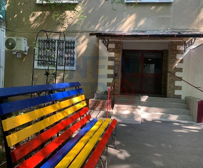 Apartament cu 2 camere semidecomandat, mobilat în Berceni