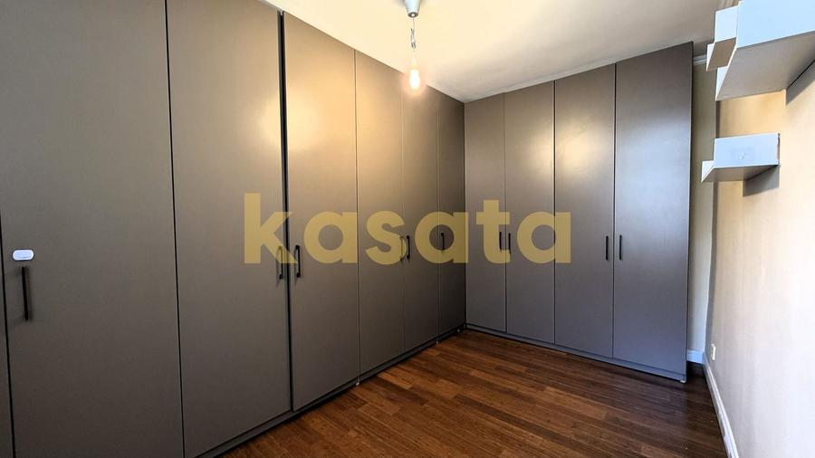 Apartament cu 3 camere semidecomandat, mobilat în Calea Călărașilor