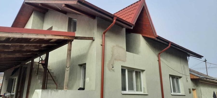 Casă cu 3 camere cu Teren 5000 Mp în Suseni