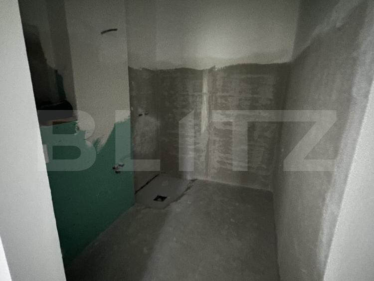 Apartament cu 3 camere decomandat în Careiului