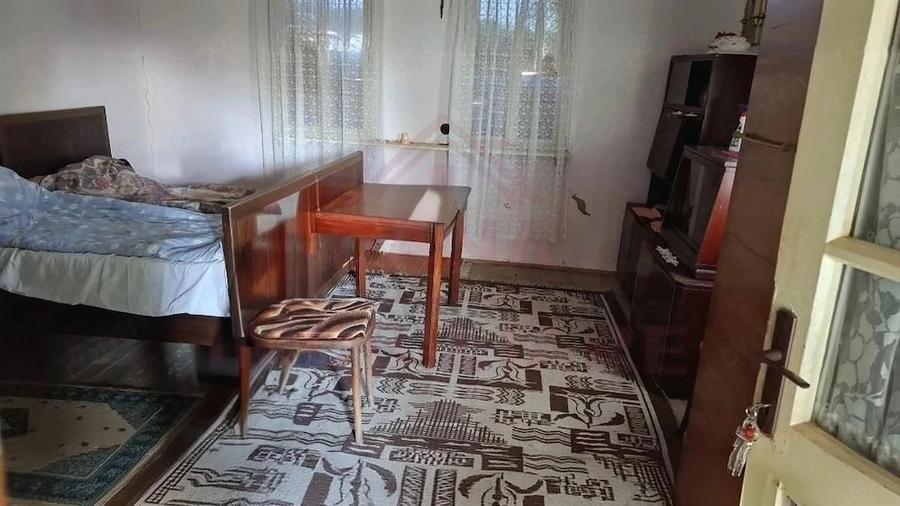 Casă cu 3 camere cu Teren 4636 Mp în Gherteniș