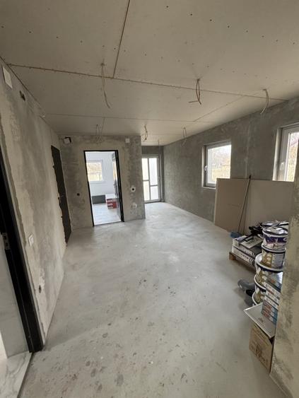 Casă individuală cu 5 camere cu Teren 900 Mp în Palanca