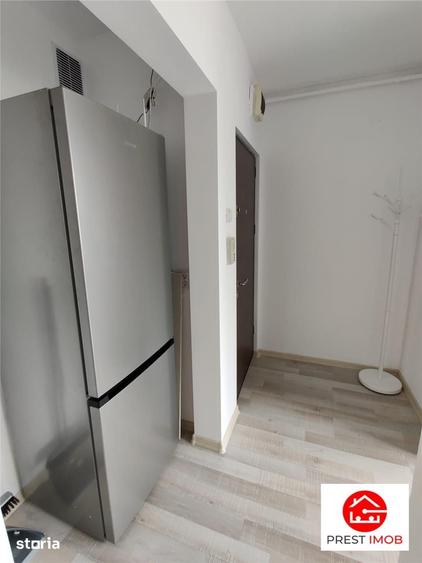 Apartament cu 2 camere decomandat în Cornișa