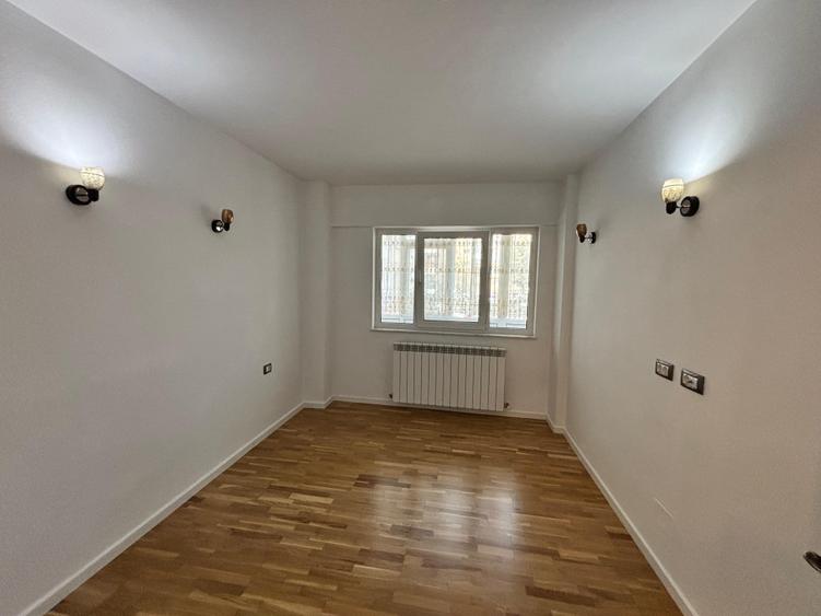 Apartament cu 3 camere decomandat în Cartierul Traian