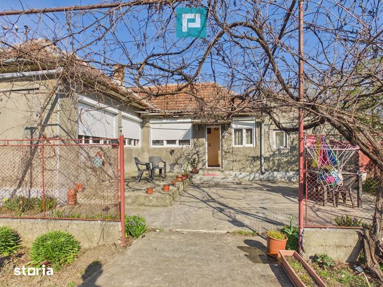 Casă cu 3 camere cu Teren 715 Mp în Macea