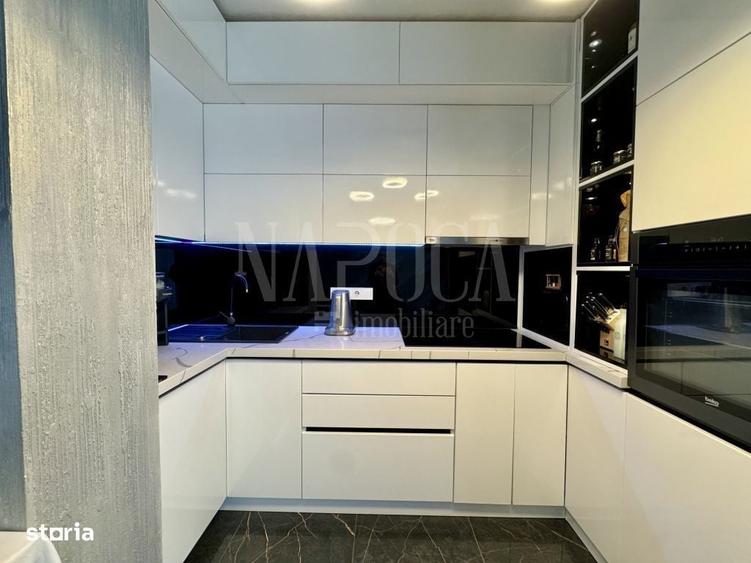 Apartament cu 3 camere semidecomandat în Florești