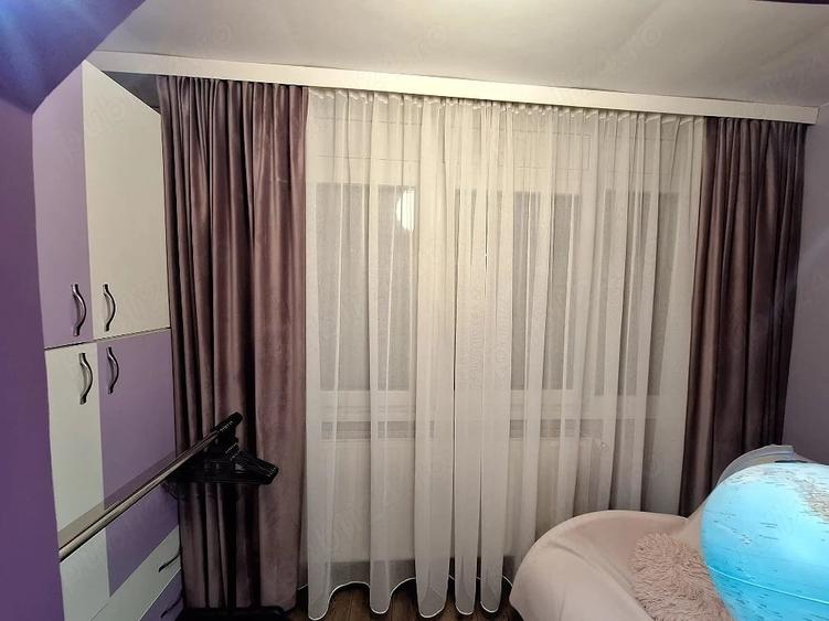Apartament cu 4 camere decomandat în Lipovei