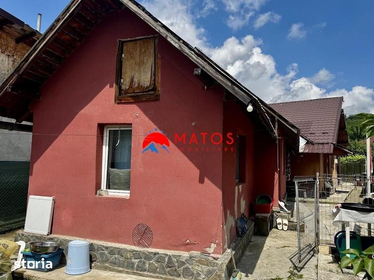 Casă cu 4 camere cu Teren 1387 Mp în Cornu