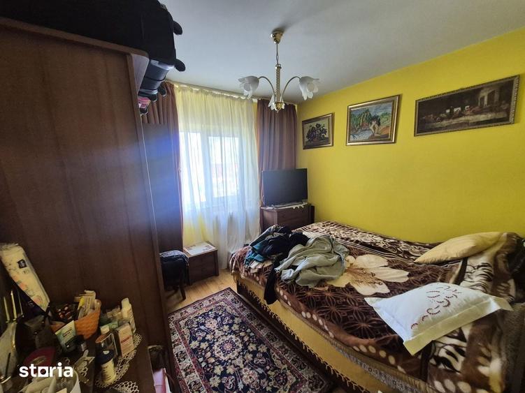 Apartament cu 3 camere în Canta