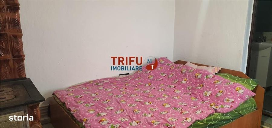 Casă cu 4 camere în Drâmbar