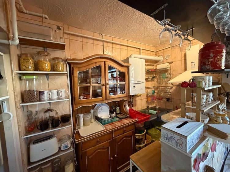 Apartament cu 2 camere decomandat în Hotvon